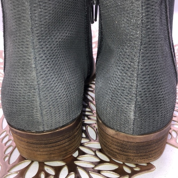 Kenzie Textured Dusty Blue Suede Side Zip and Elastic Insert Booties Size 10 - Picture 6 of 8